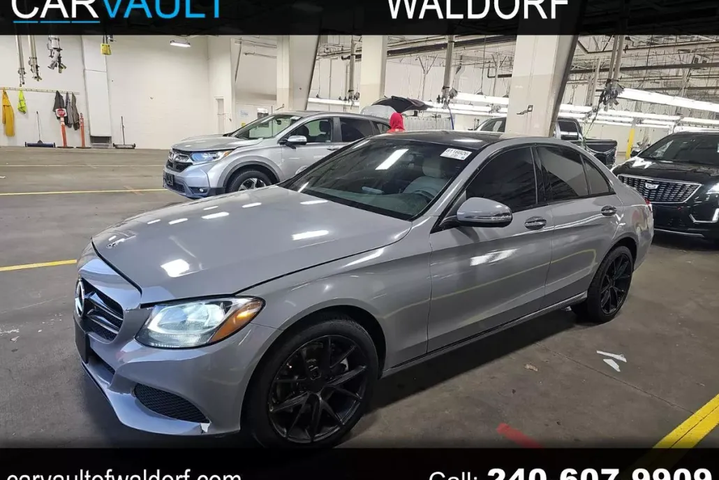 2018 Mercedes Benz C 300 4MATIC photo 1