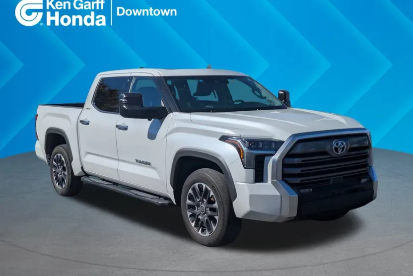 2023 Toyota Tundra Limited photo 1