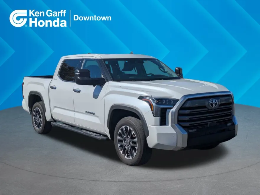 2023 Toyota Tundra Limited photo 1