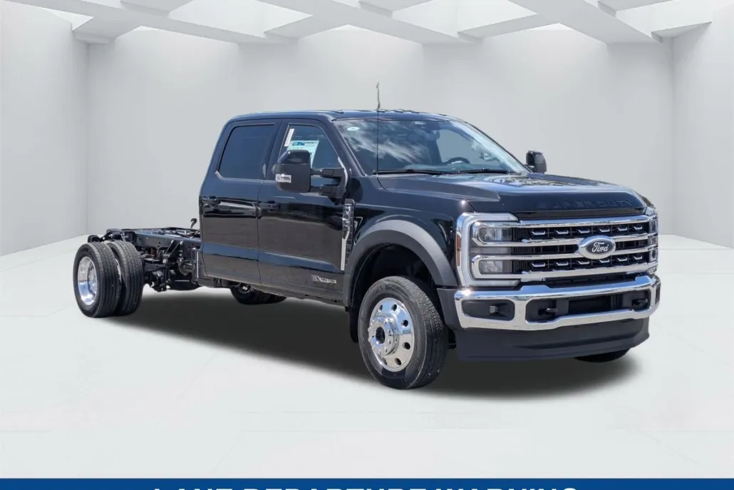 2025 Ford F-450 photo 1