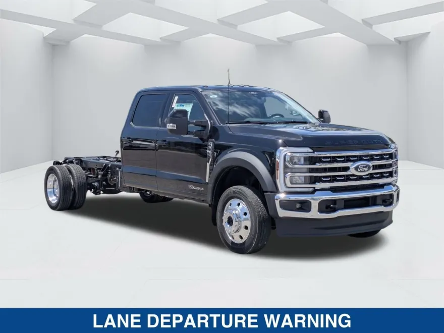 2025 Ford F-450 photo 1