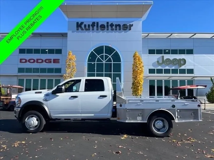 2024 Ram 5500 photo 1