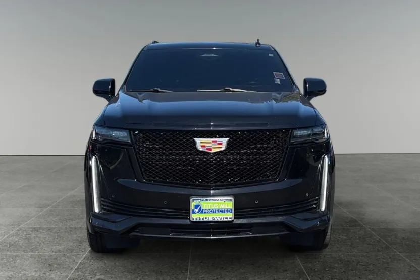 2023 Cadillac Escalade Sport photo 1