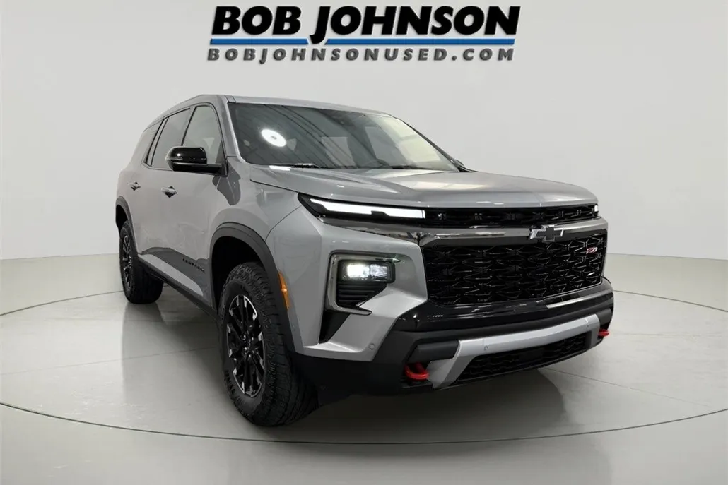 2024 Chevrolet Traverse Z71 photo 1