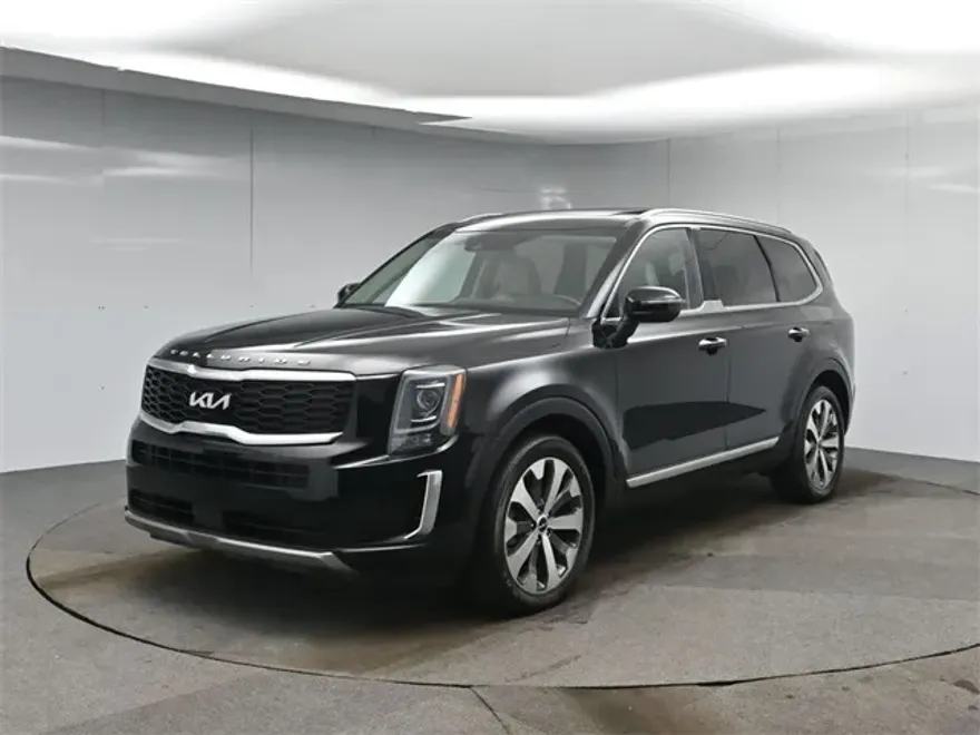2022 Kia Telluride S photo 1