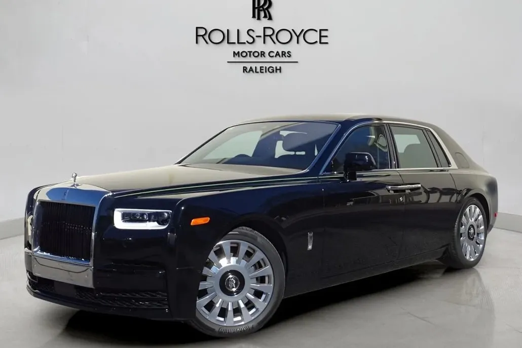2021 Rolls Royce Phantom photo 1
