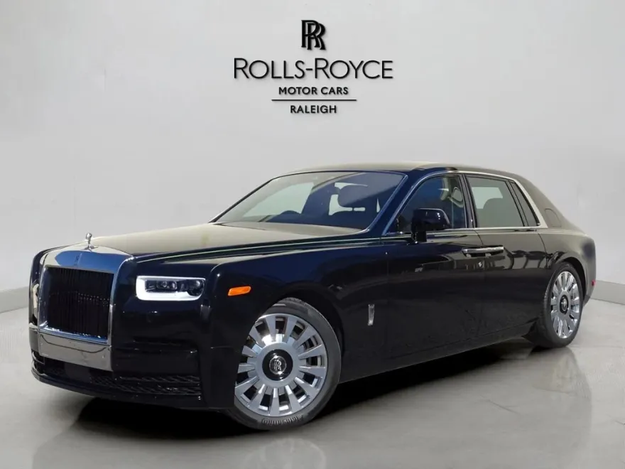2021 Rolls Royce Phantom photo 1