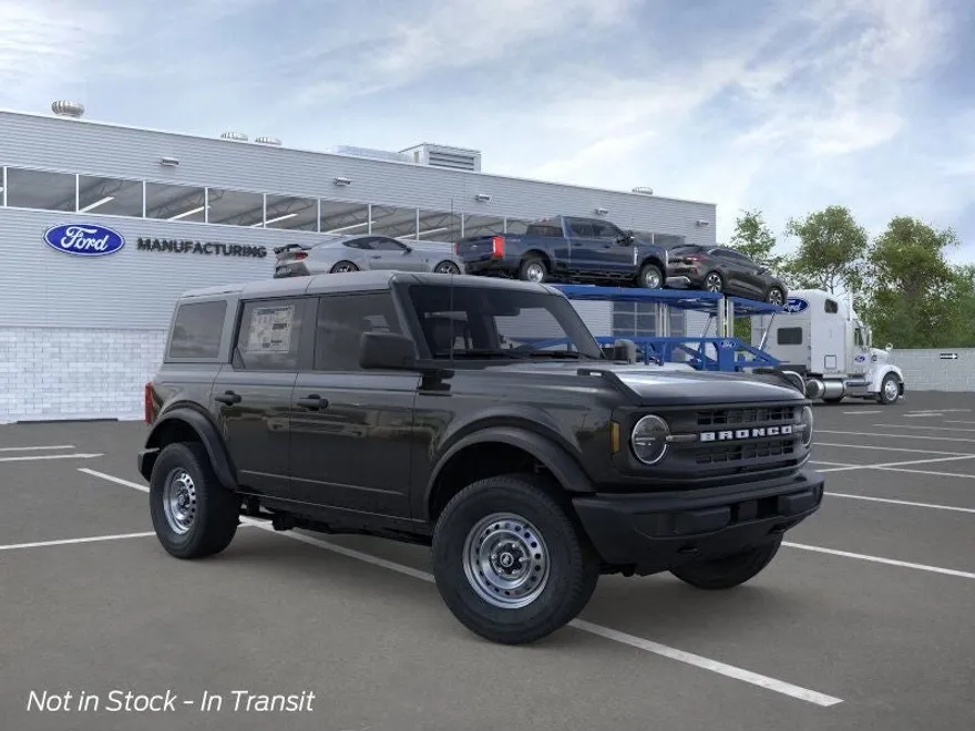 2025 Ford Bronco Base photo 1