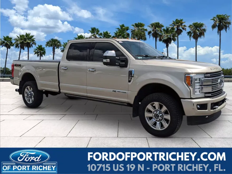 2017 Ford F-350 Platinum photo 1