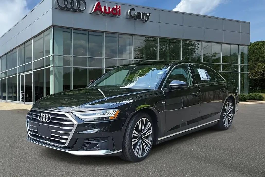 2021 Audi A8 4.0 Quattro photo 1