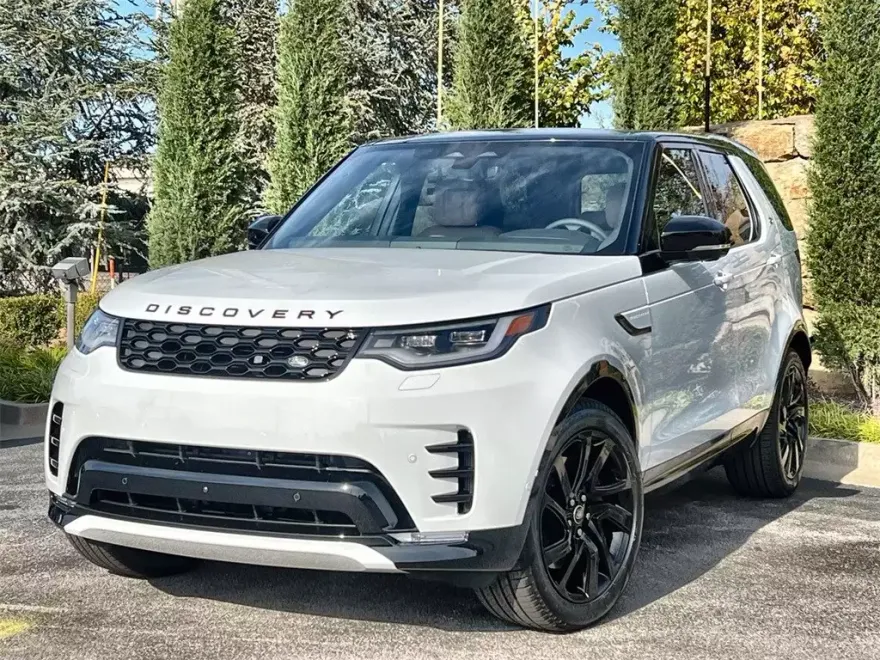 2025 Land Rover Discovery SE photo 1