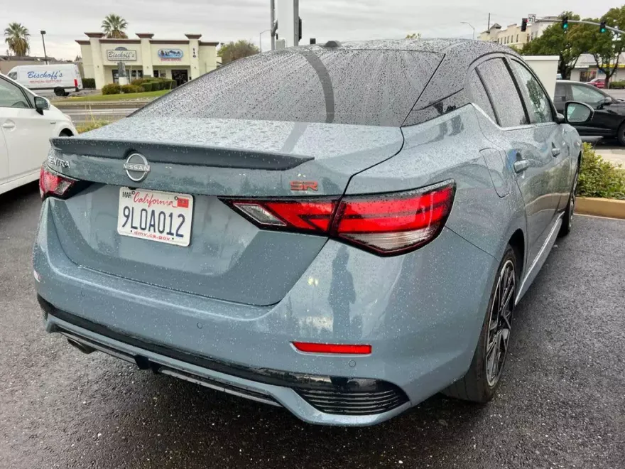 2024 Nissan Sentra SR photo 1