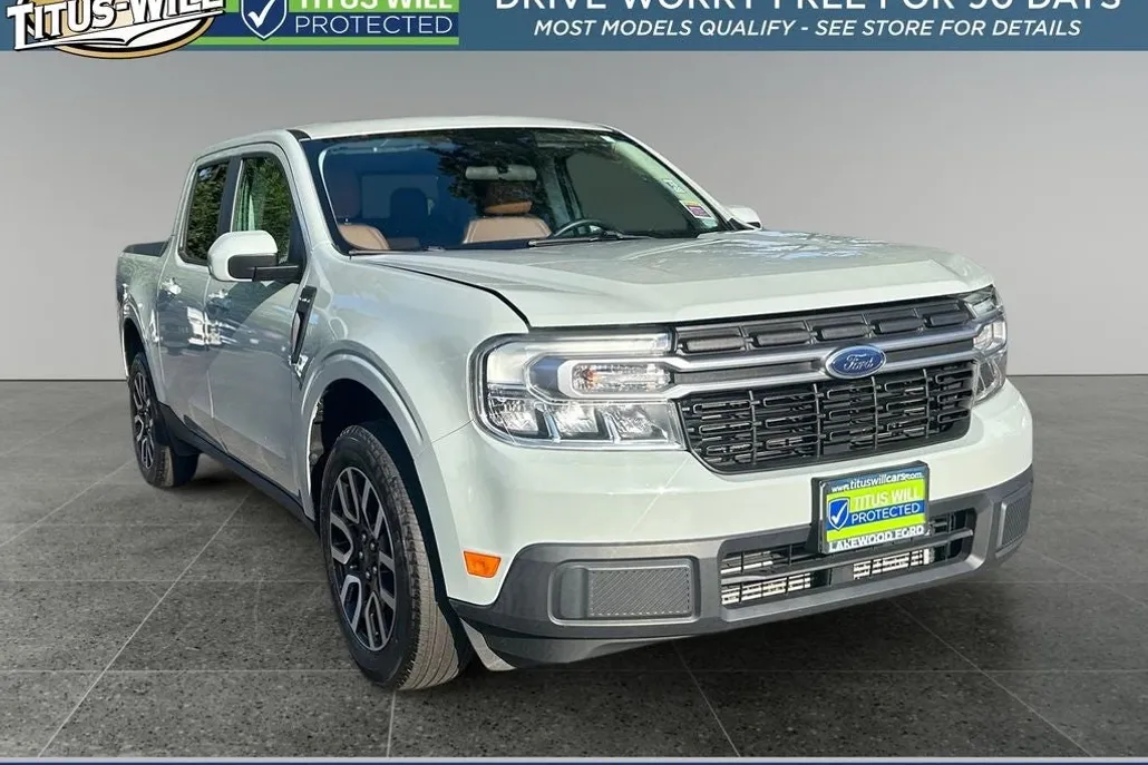 2023 Ford Maverick Lariat photo 1