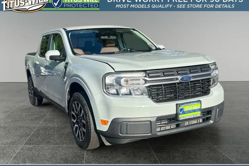 2023 Ford Maverick Lariat photo 1