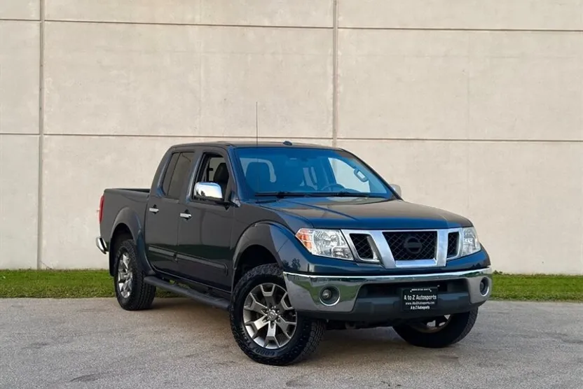 2015 Nissan Frontier SL photo 1