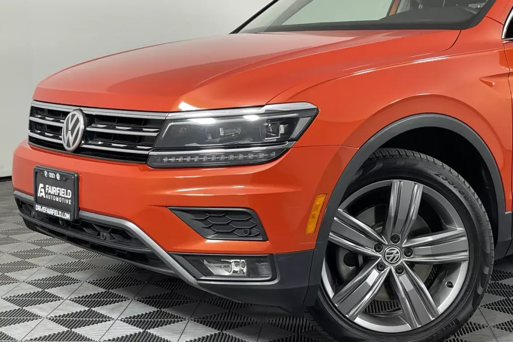 2019 Volkswagen Tiguan SEL Premium photo 1