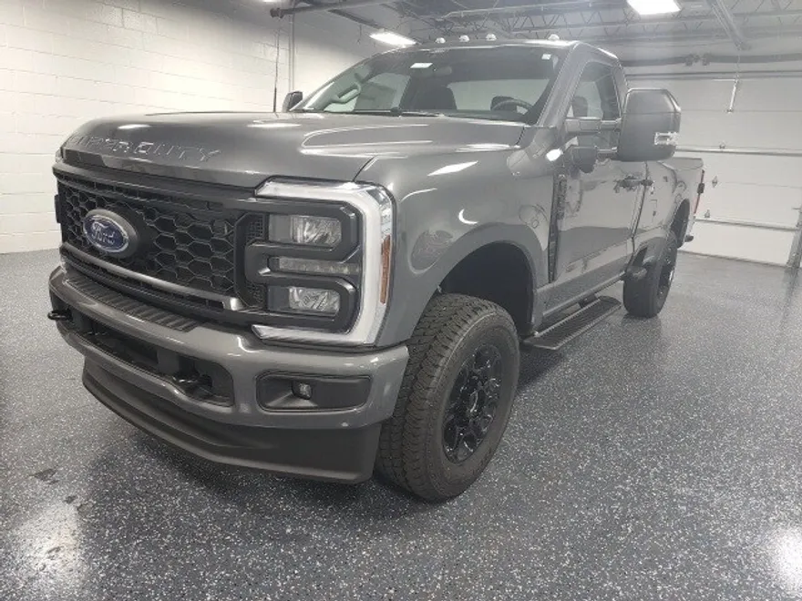 2025 Ford F-250 photo 1