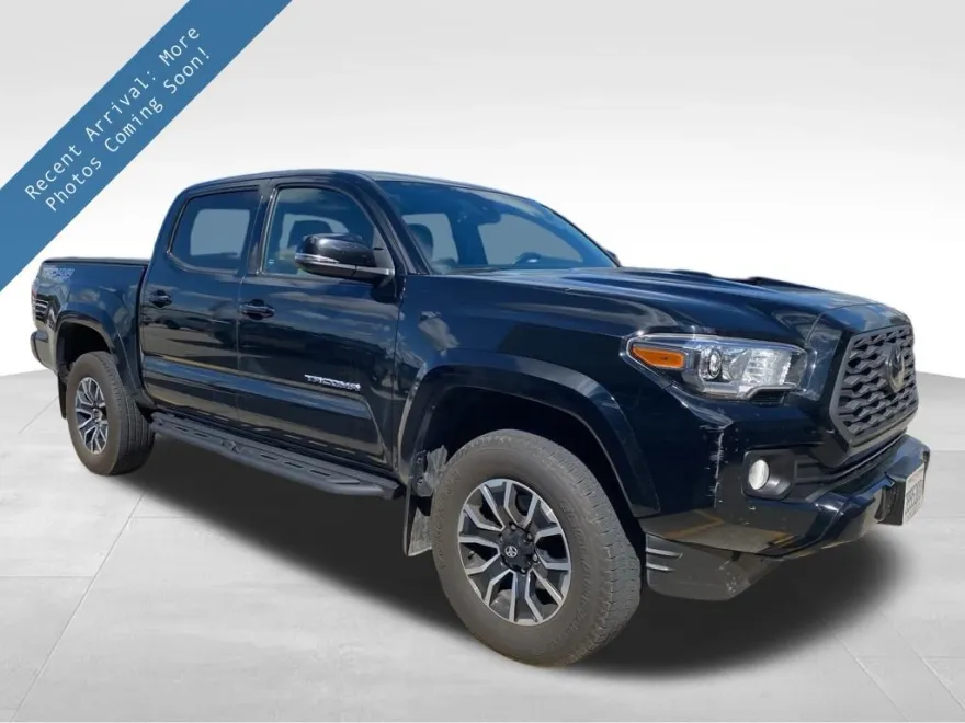 2020 Toyota Tacoma SR5 photo 1