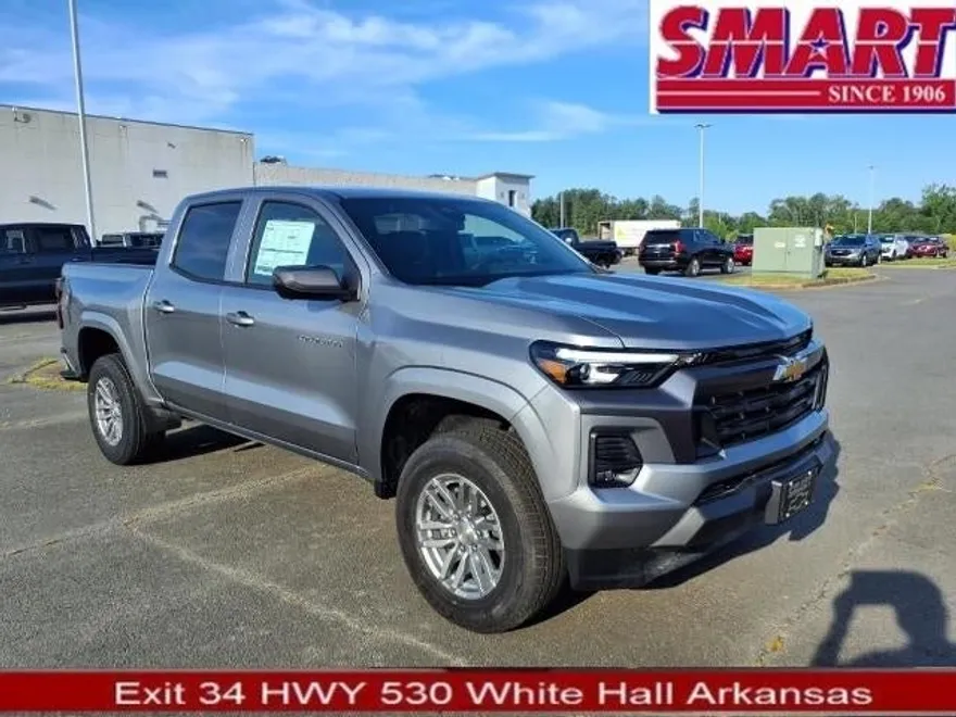 2025 Chevrolet Colorado Work Truck LT photo 1