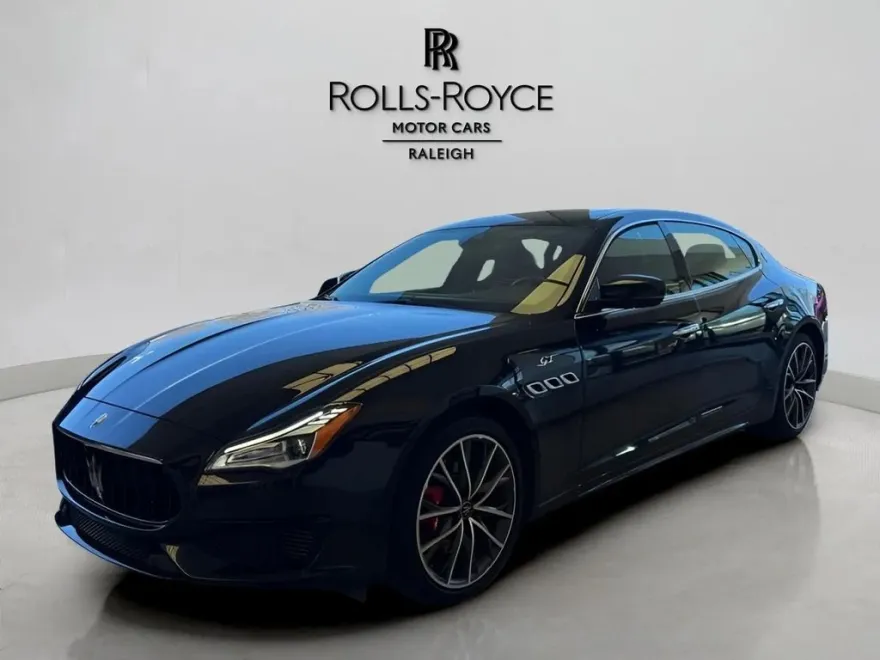 2022 Maserati Quattroporte GT photo 1