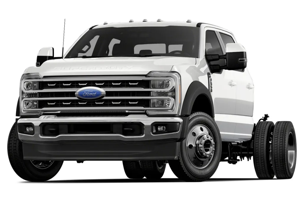 2025 Ford F-550 photo 1