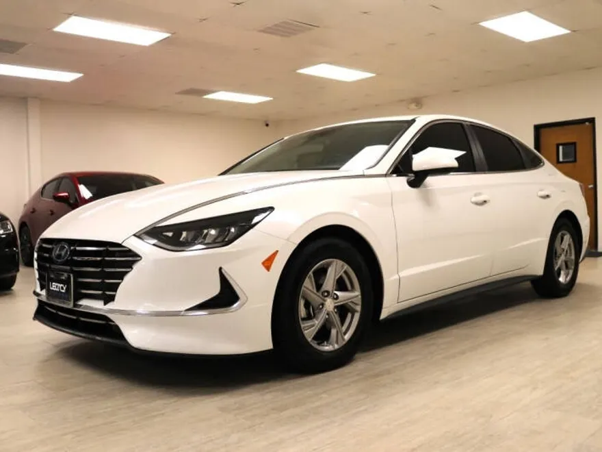 2021 Hyundai Sonata SE photo 1