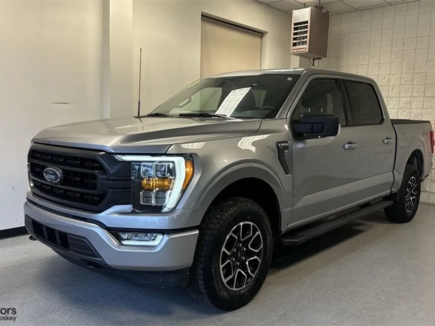 2023 Ford F-150 XLT photo 1
