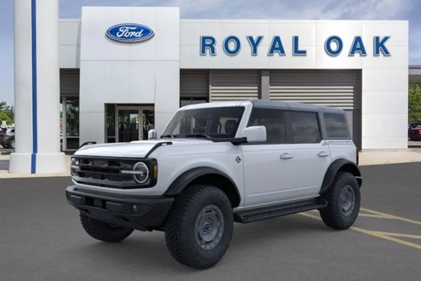 2025 Ford Bronco Outer Banks photo 1