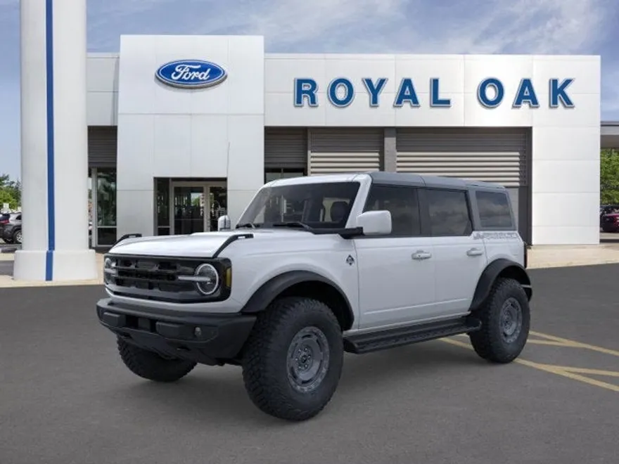 2025 Ford Bronco Outer Banks photo 1