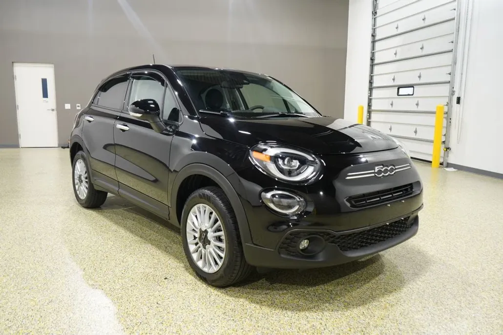 2023 Fiat 500X Pop Sport photo 1