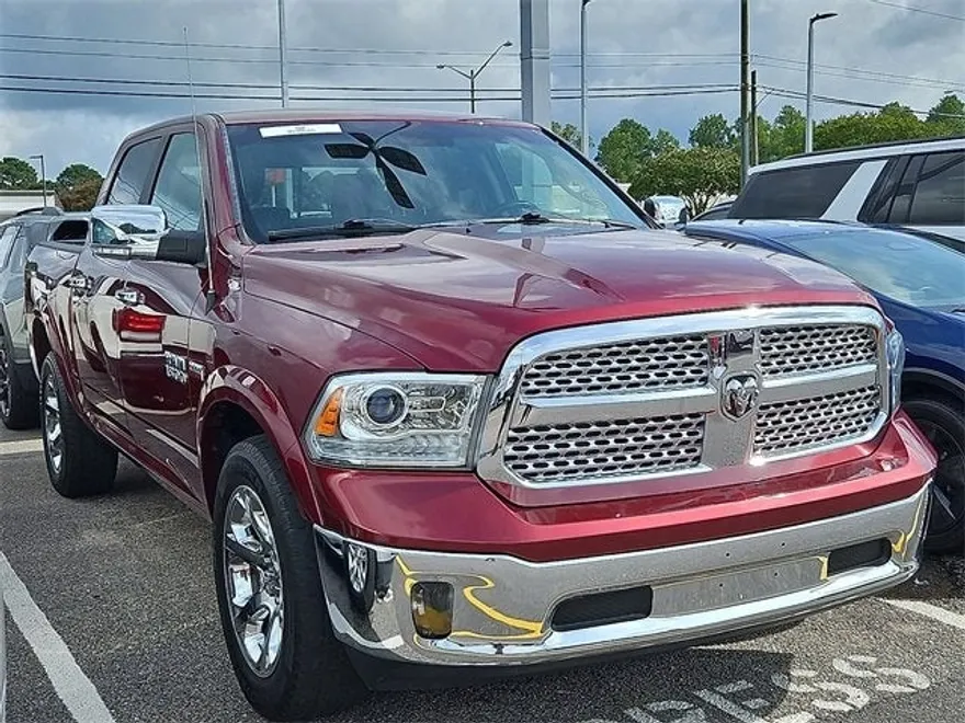 2018 Ram 1500 Laramie photo 1