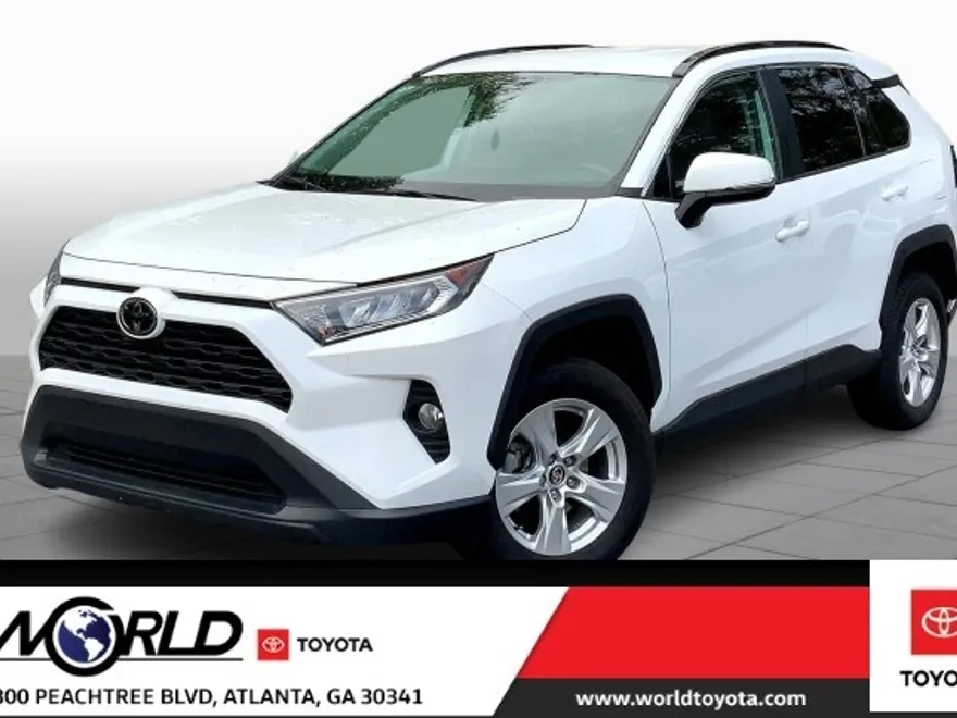 2020 Toyota RAV4 XLE photo 1
