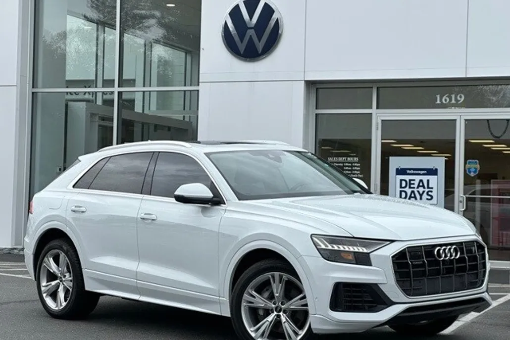2023 Audi Q8 55 Premium photo 1