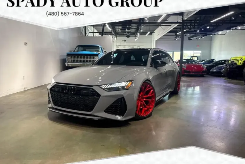 2022 Audi RS 6 Avant Base photo 1