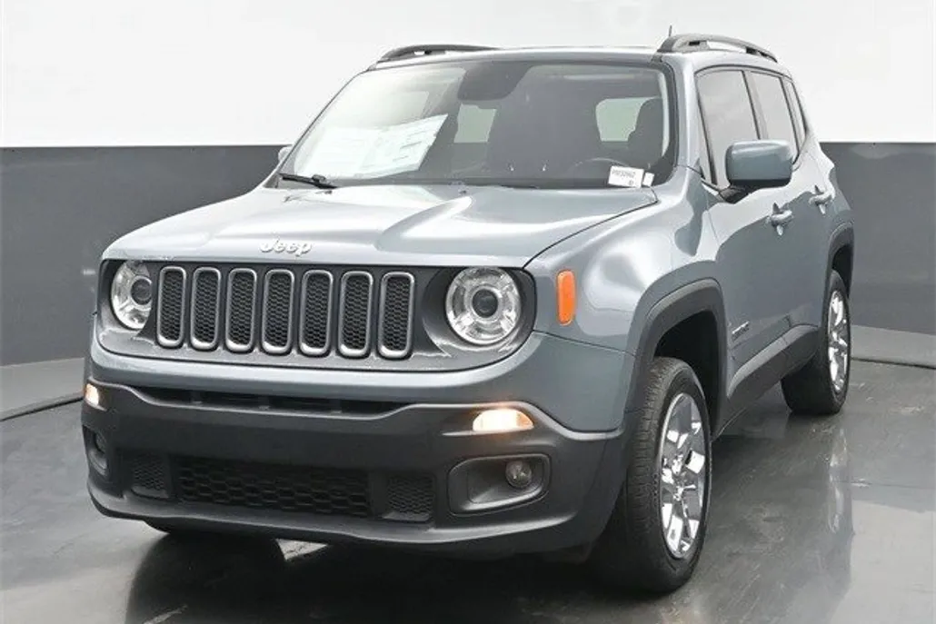 2017 Jeep Renegade Latitude photo 1