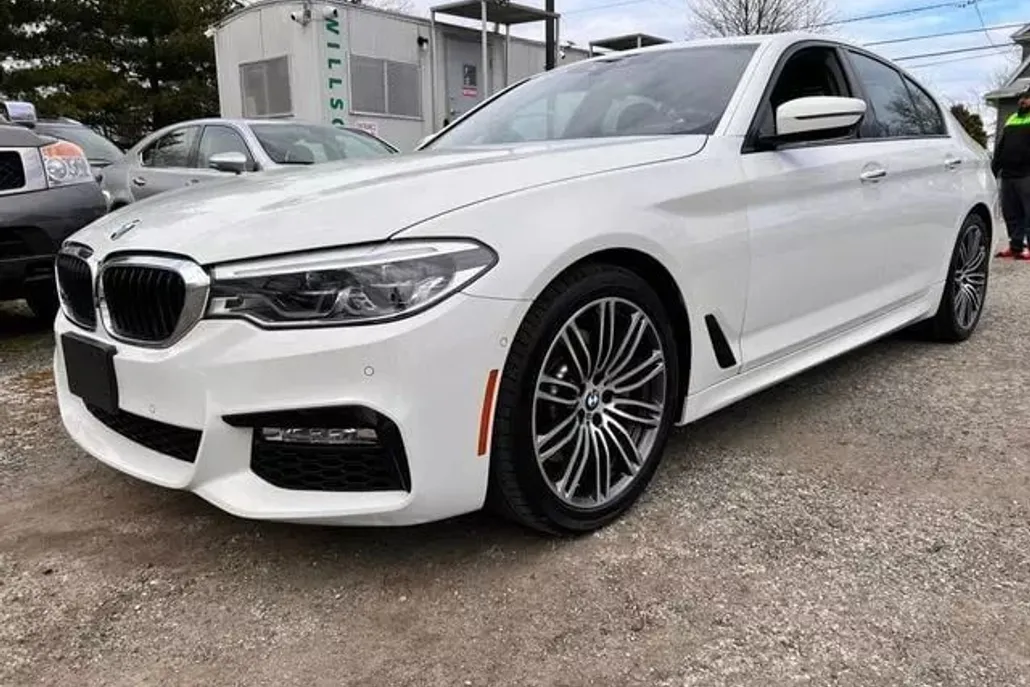 2017 Bmw 540i photo 1