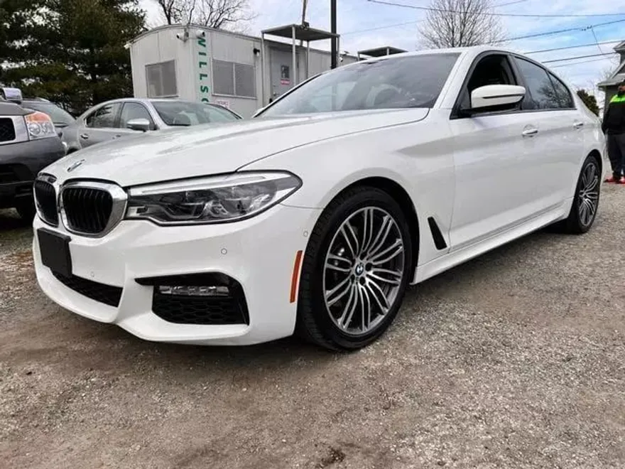 2017 Bmw 540i photo 1