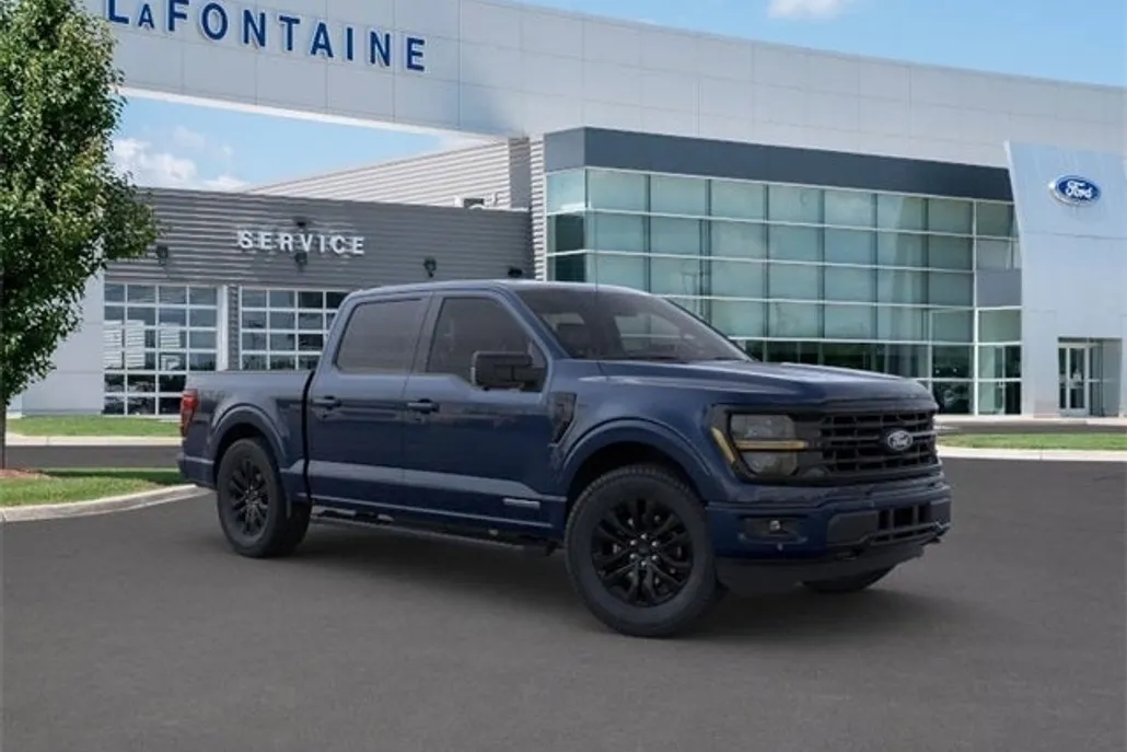 2025 Ford F-150 XLT photo 1