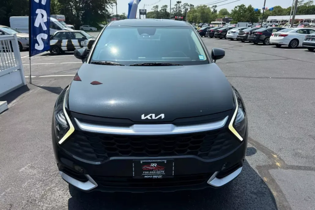 2023 Kia Sportage Hybrid LX photo 1