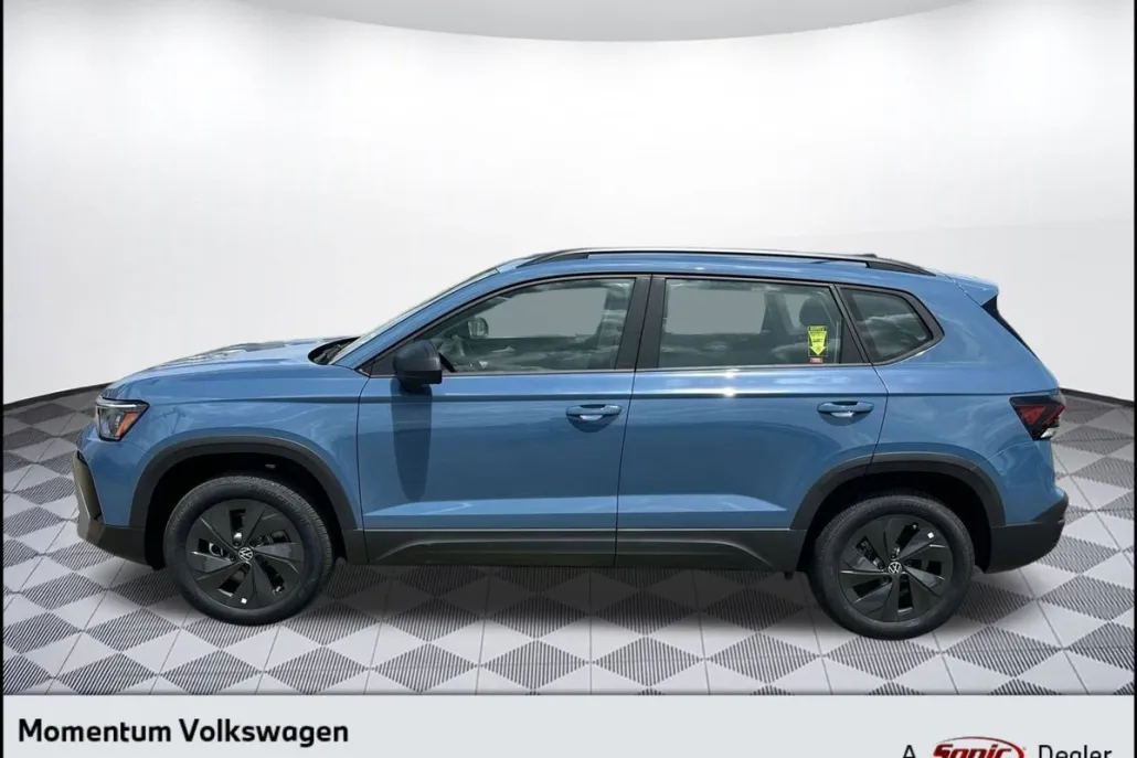 2025 Volkswagen Taos S photo 1