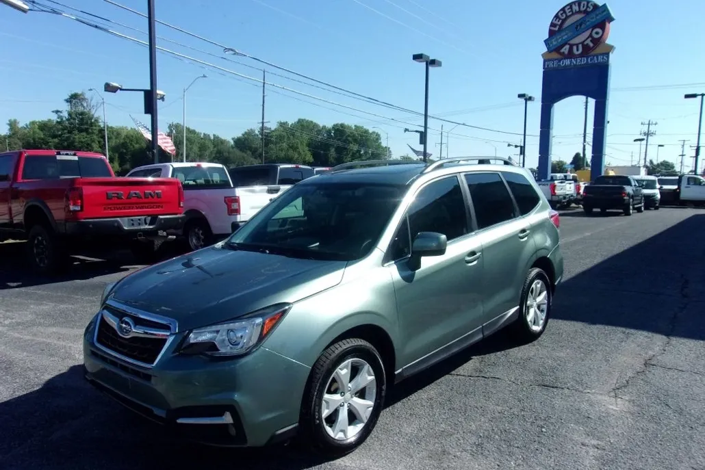 2018 Subaru Forester 2.5i Touring photo 1