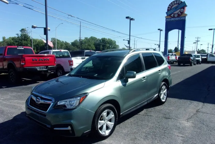 2018 Subaru Forester 2.5i Touring photo 1