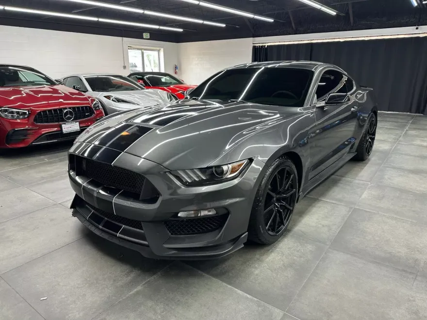 2016 Ford Mustang Shelby photo 1