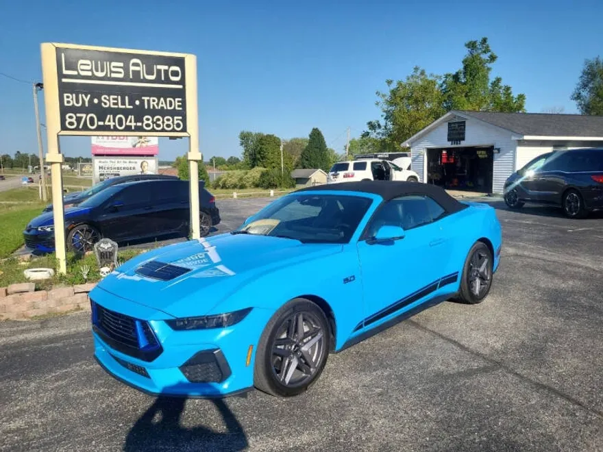 2025 Ford Mustang GT Premium photo 1