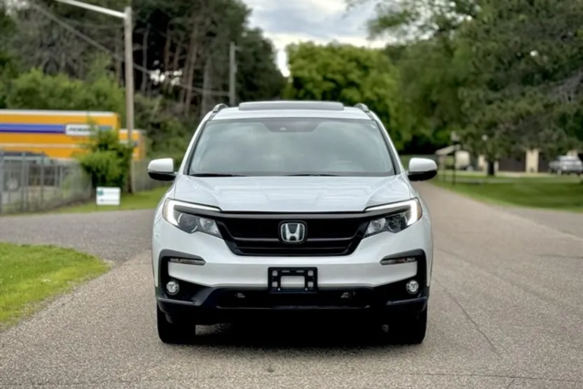 2022 Honda Pilot SE photo 1