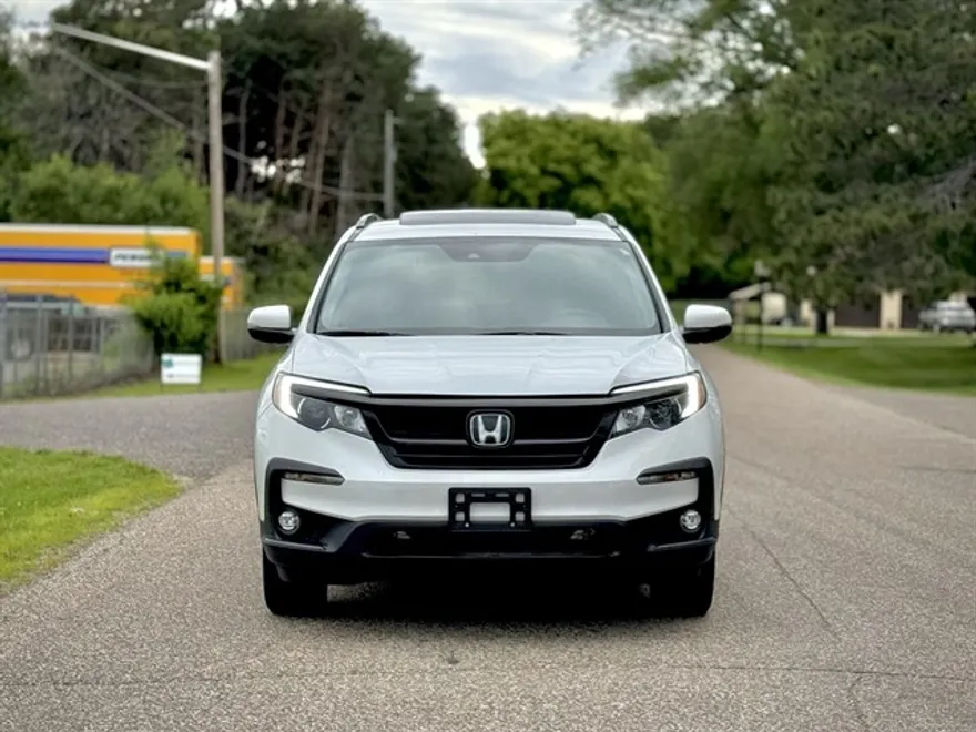 2022 Honda Pilot SE photo 1