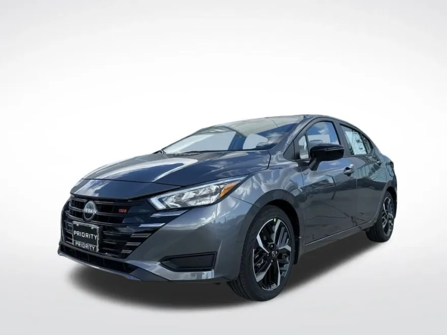 2025 Nissan Versa SR photo 1