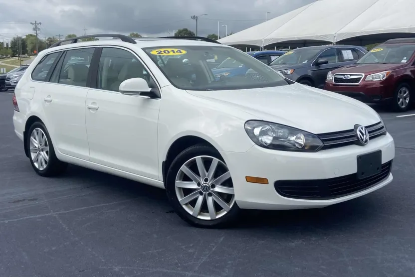 2014 Volkswagen Jetta SportWagen 2.5L S photo 1