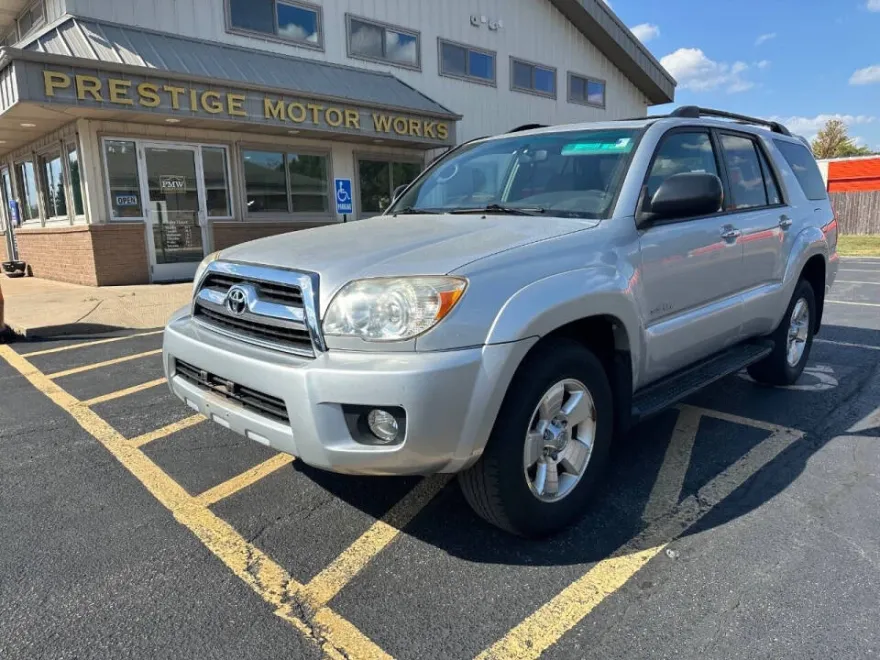 2007 Toyota 4Runner SR5 photo 1