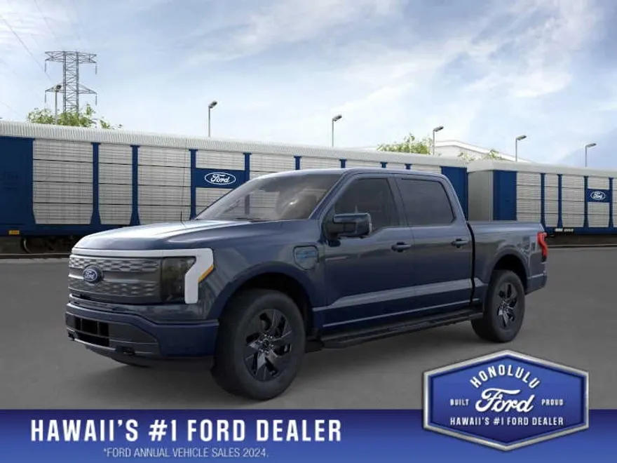 2025 Ford F-150 Lightning Lariat photo 1